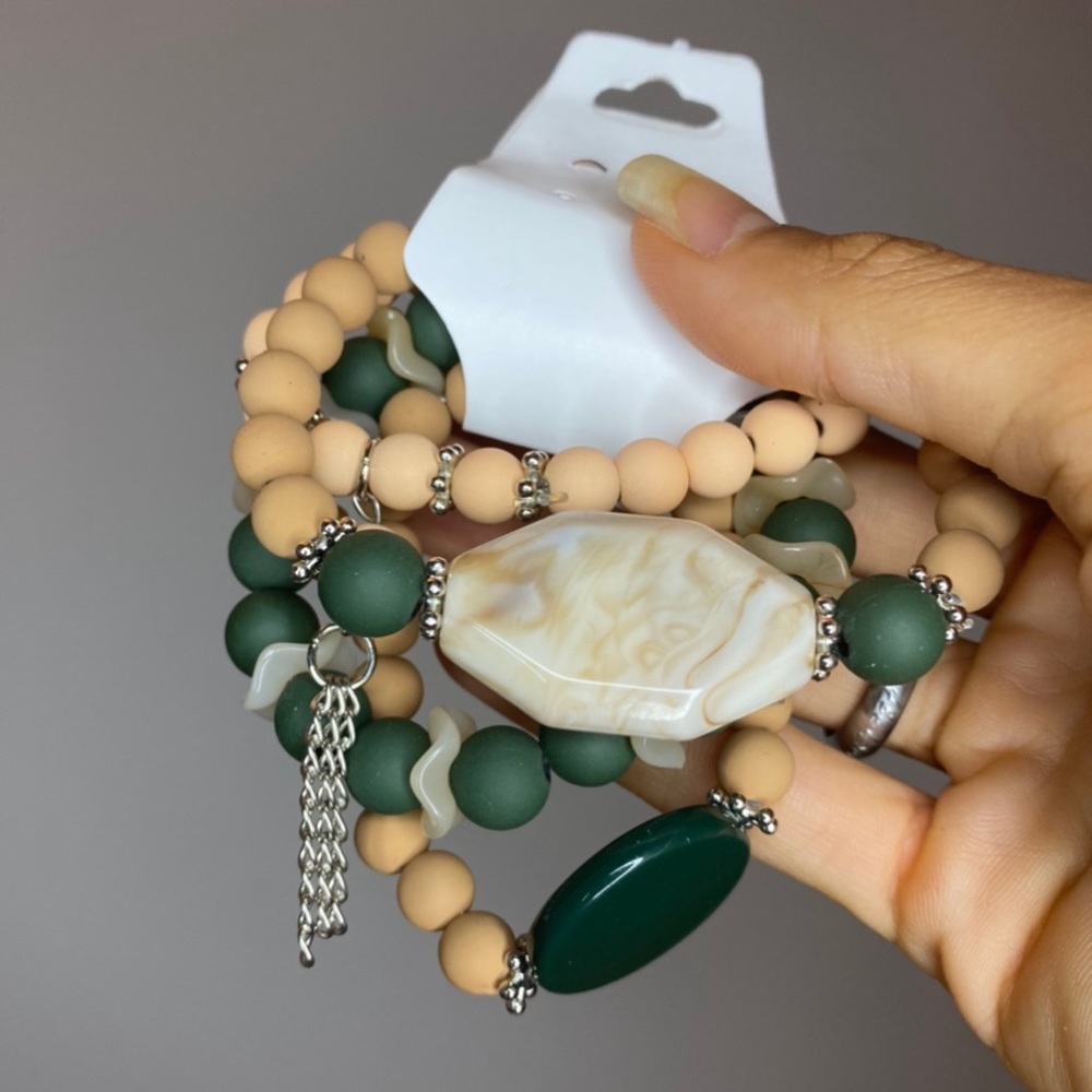 Bracelet